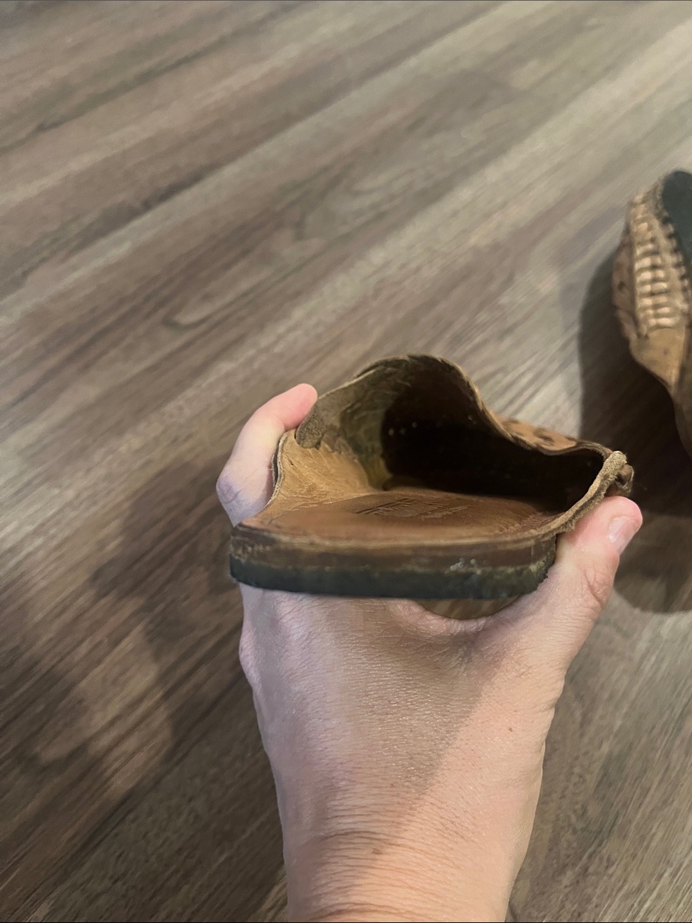 Mohinder Handwoven Tan Leather Slides - Picture 5 of 5